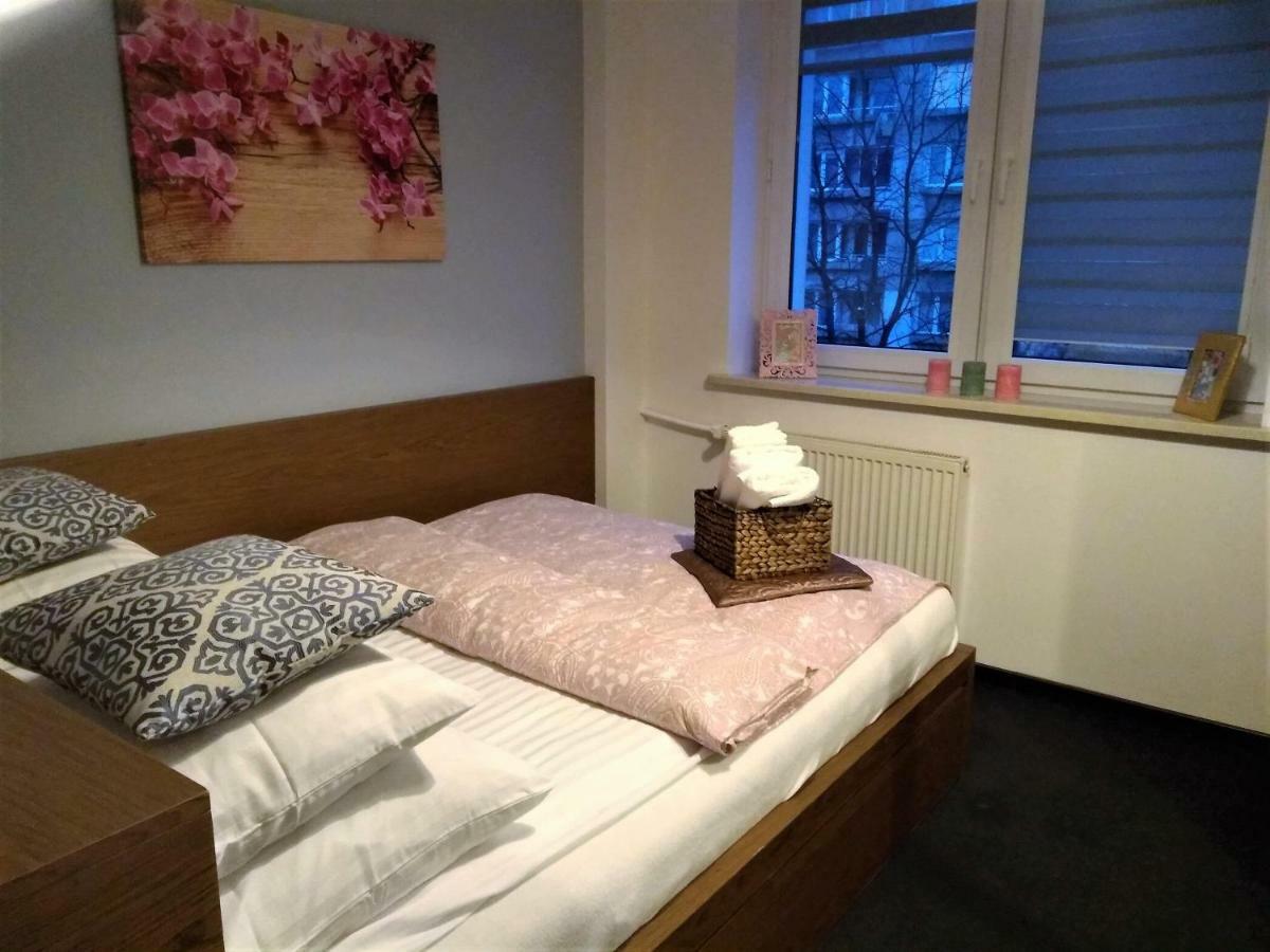 Stylish And Spacious By Cooee Apartments Warsaw Luaran gambar