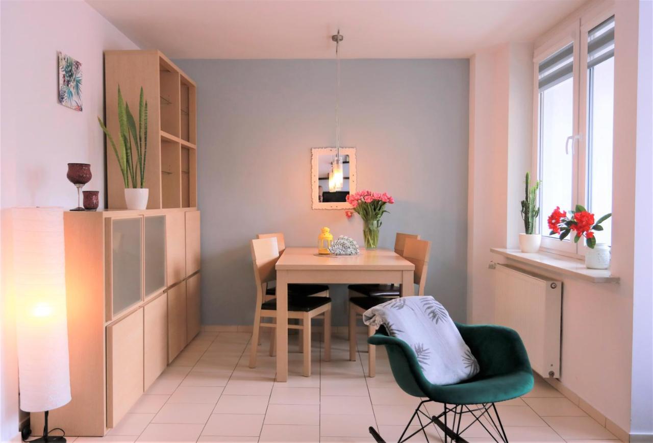 Stylish And Spacious By Cooee Apartments Warsaw Luaran gambar